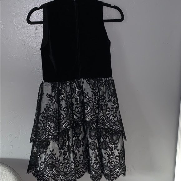 RE sz 14-16 black lace/velvet dress NWOT - Picture 5 of 5